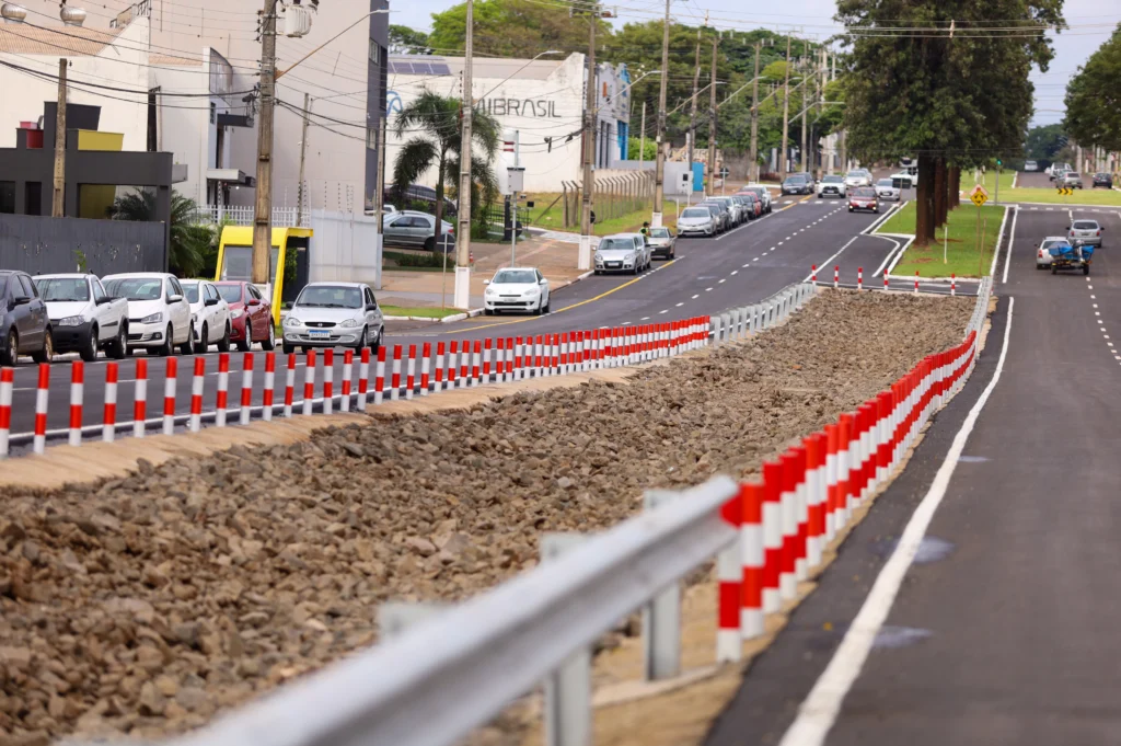 Obras de drenagem da Avenida Morangueira